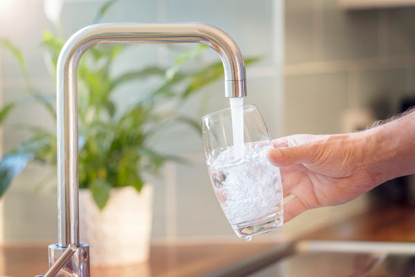 under sink water filtration systems